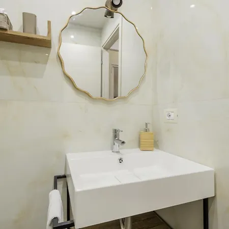 Piccola - Michelangelo Apt